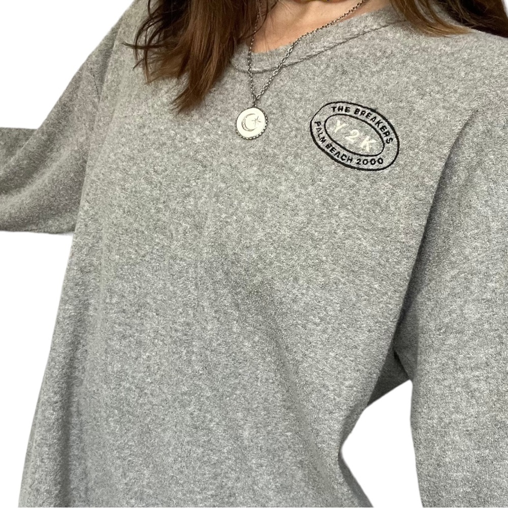 Y2K Vintage Palm Beach Grey Pullover • Size Large 🌊🩶